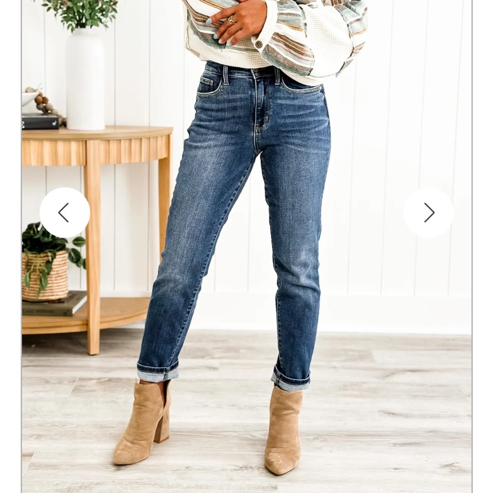 Judy Blue High Rise Dark Wash Slim Non Distressed Shield Back Pocket Jeans